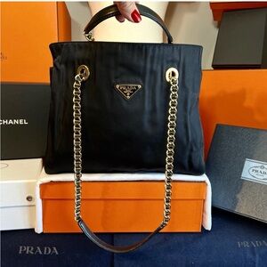 Prada🌟 Black Shoulder Bag with woven leather Bright Gold Chain!